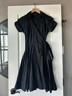 Banana Republic Black Short-Sleeve Wrap Shirt Dress